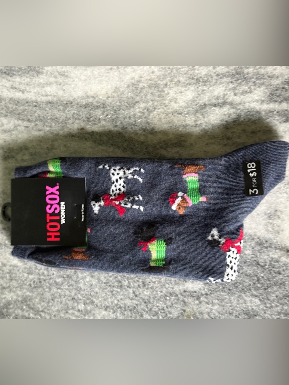 HOTSOX Women's Novelty Christmas Dog Pattern Crew Socks